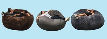 image de trois poufs géants