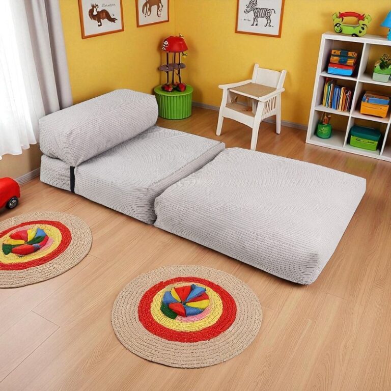 Chauffeuse convertible dans une chambre d'enfant