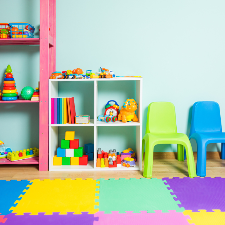 Aménager chambre enfant avec des rangements malins